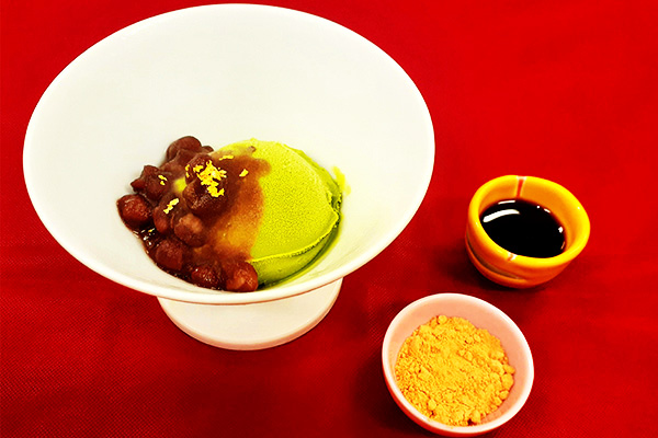 抹茶アイスの黒蜜きなこかけ